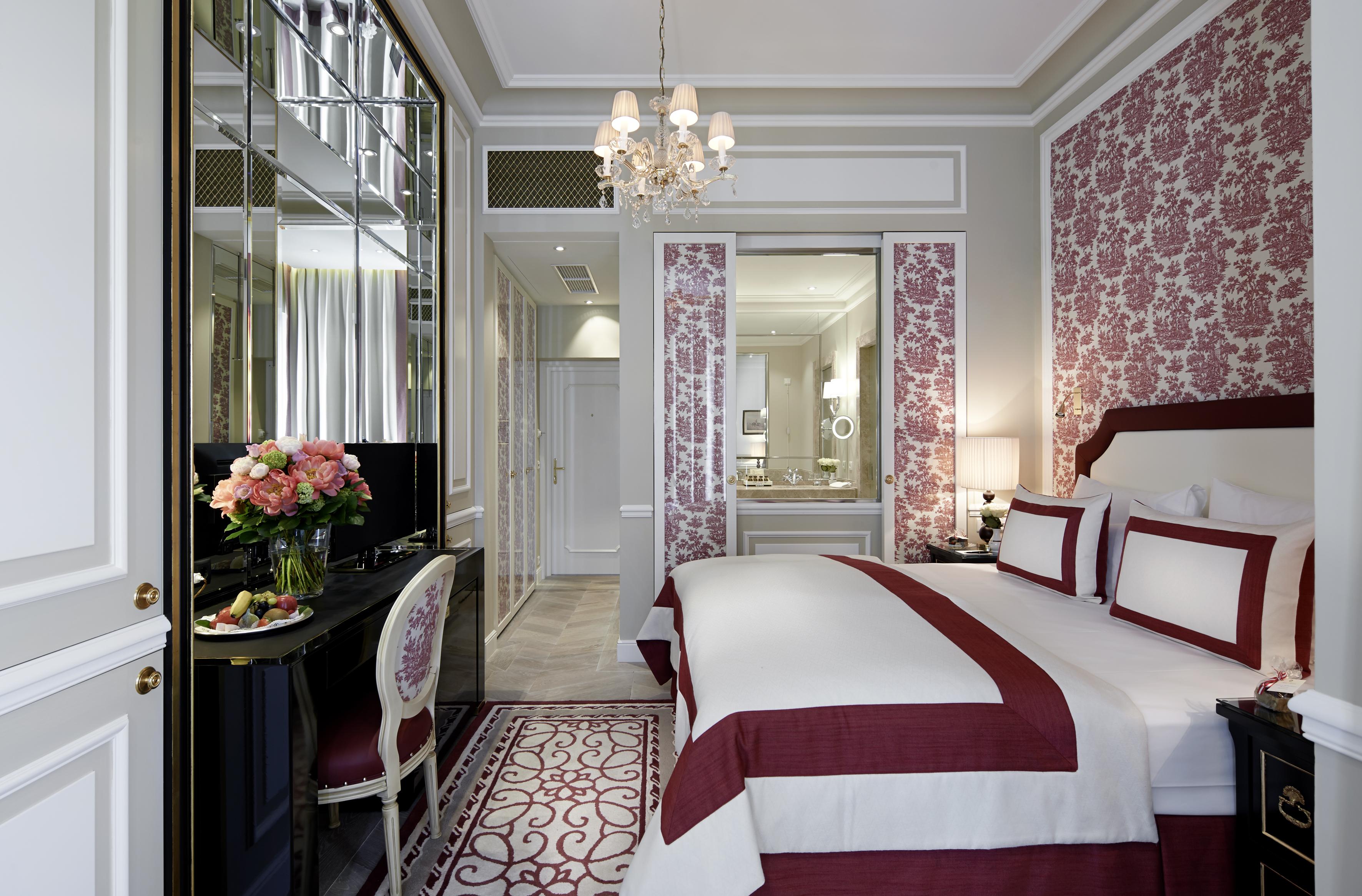 호텔 자허 잘츠부르크 외부 사진 A suite at the Mandarin Oriental, Paris