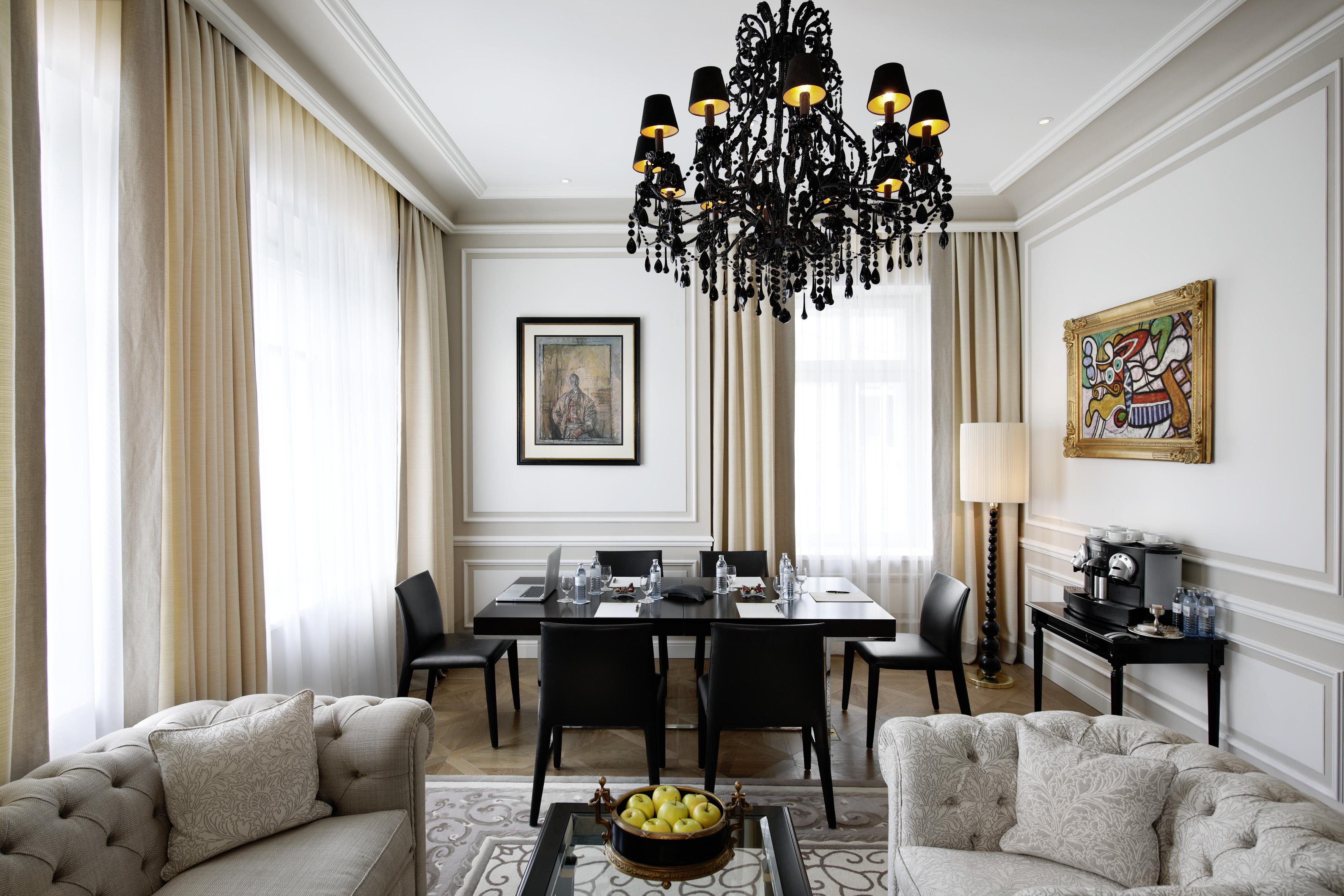 호텔 자허 잘츠부르크 외부 사진 A dining room