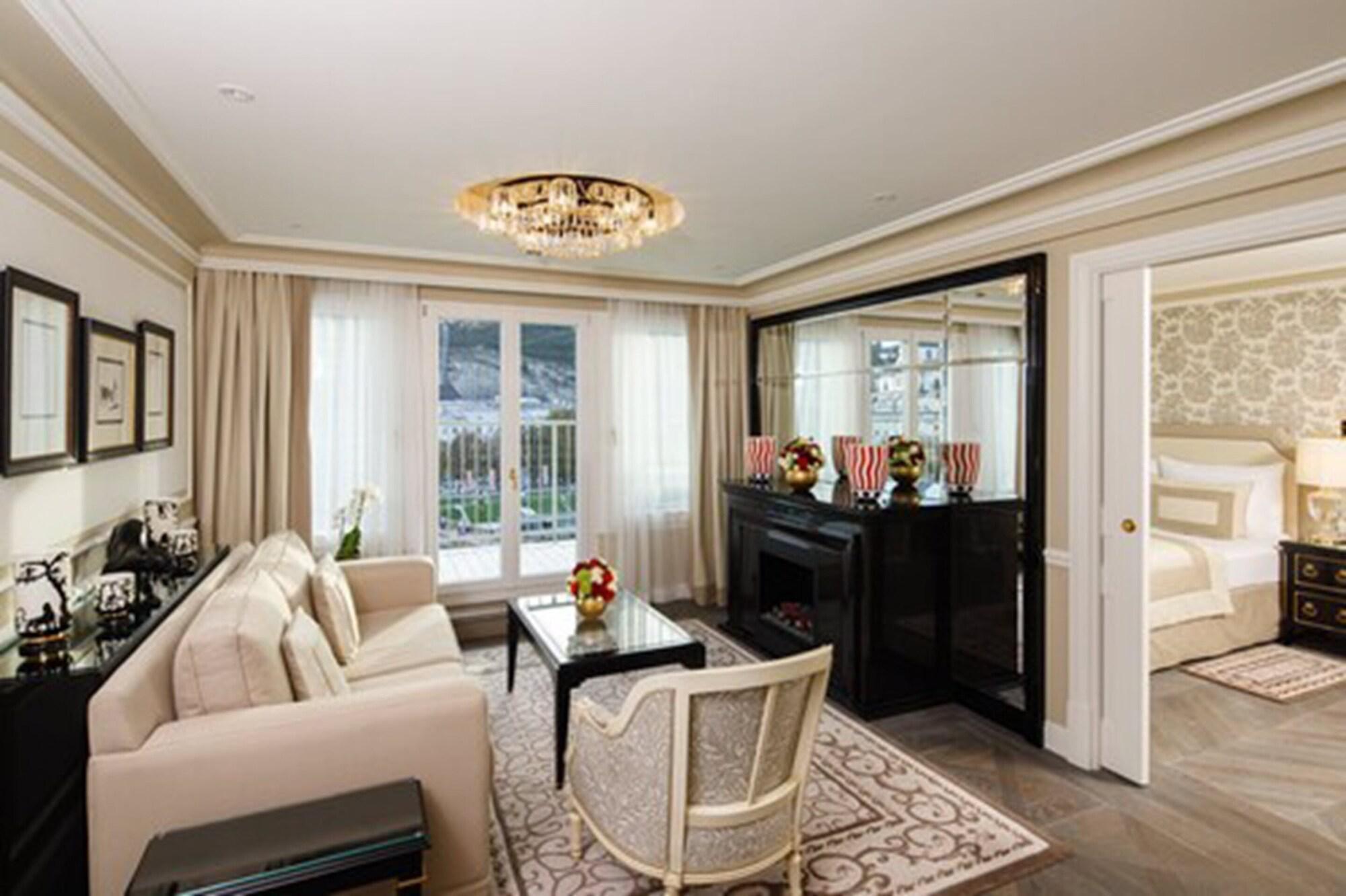 호텔 자허 잘츠부르크 외부 사진 A suite at the Mandarin Oriental, Munich