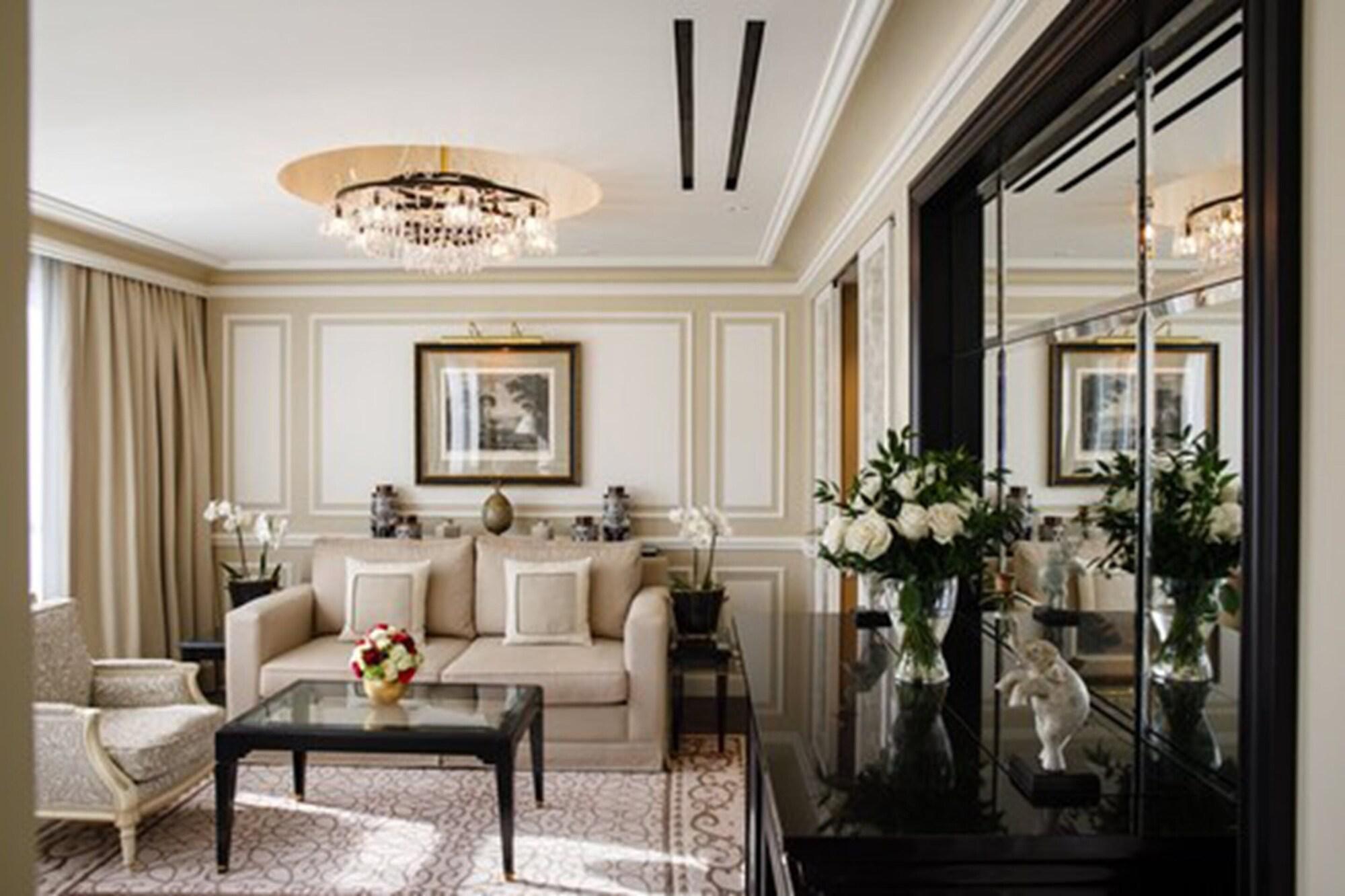 호텔 자허 잘츠부르크 외부 사진 A suite at the Four Seasons Hotel