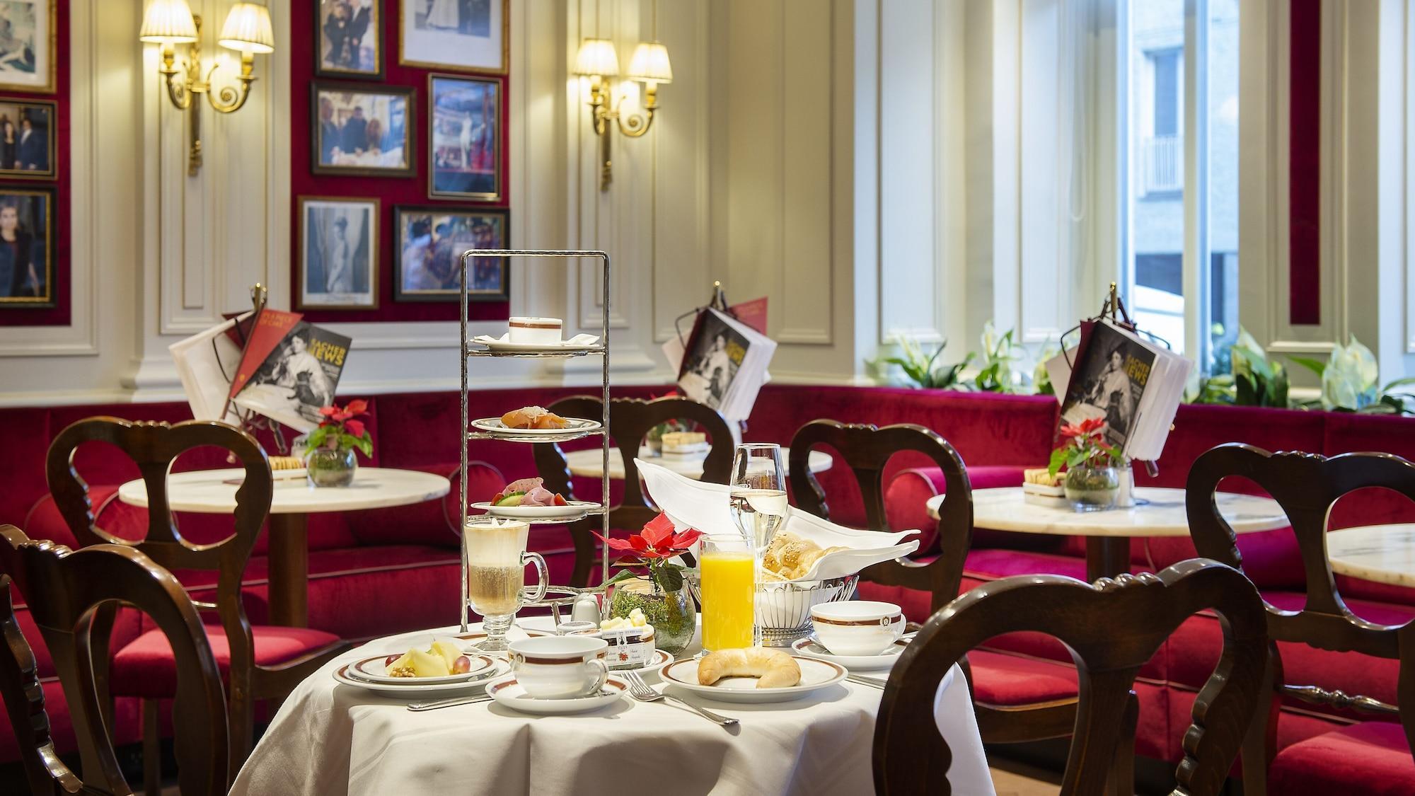 호텔 자허 잘츠부르크 외부 사진 The Palm Court at the Ritz