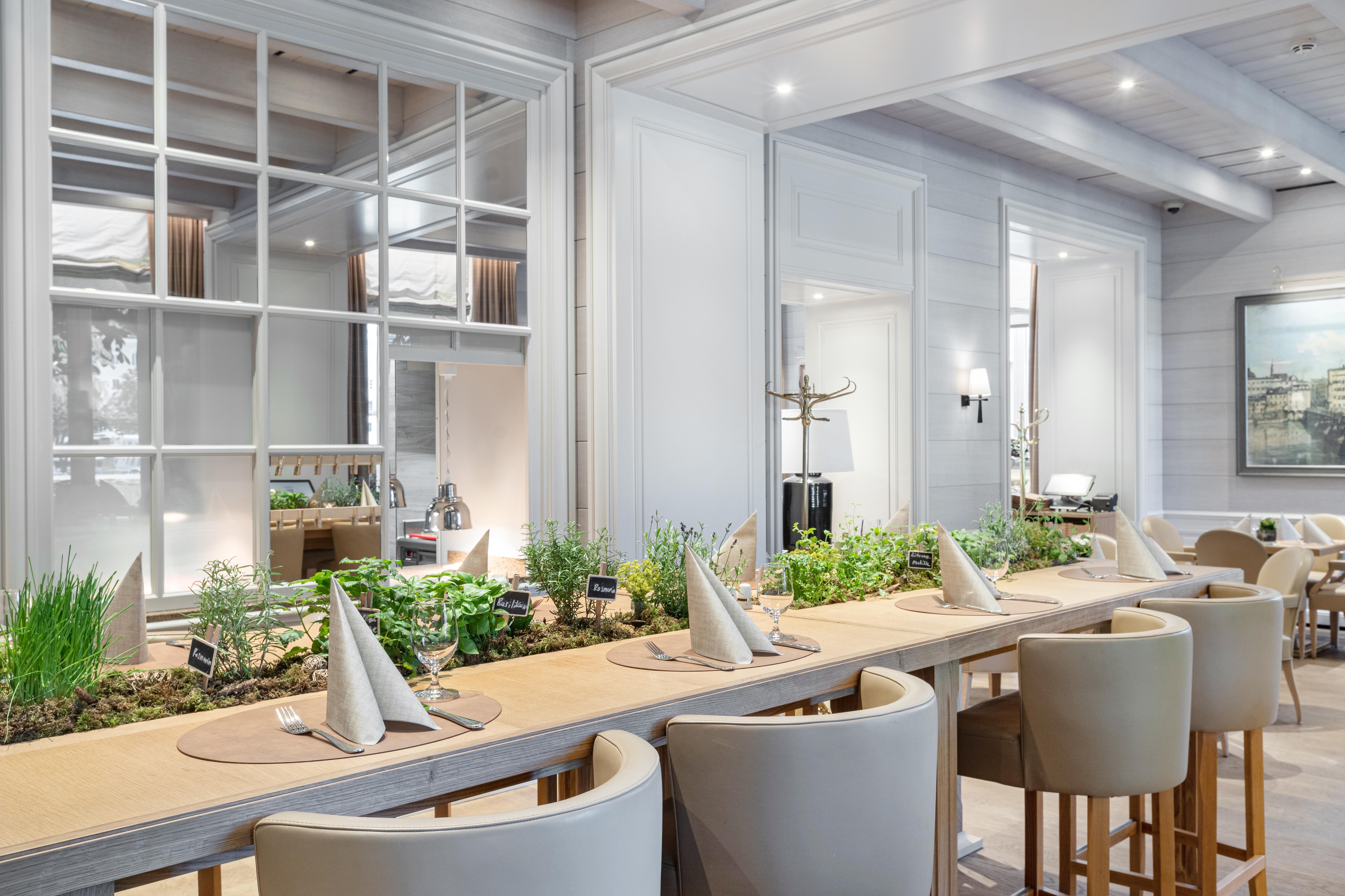 호텔 자허 잘츠부르크 외부 사진 The interior of the lounge