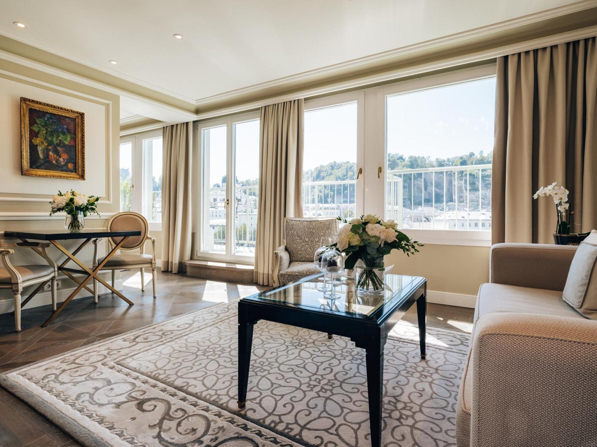 호텔 자허 잘츠부르크 외부 사진 A suite at the Hotel de Crillon
